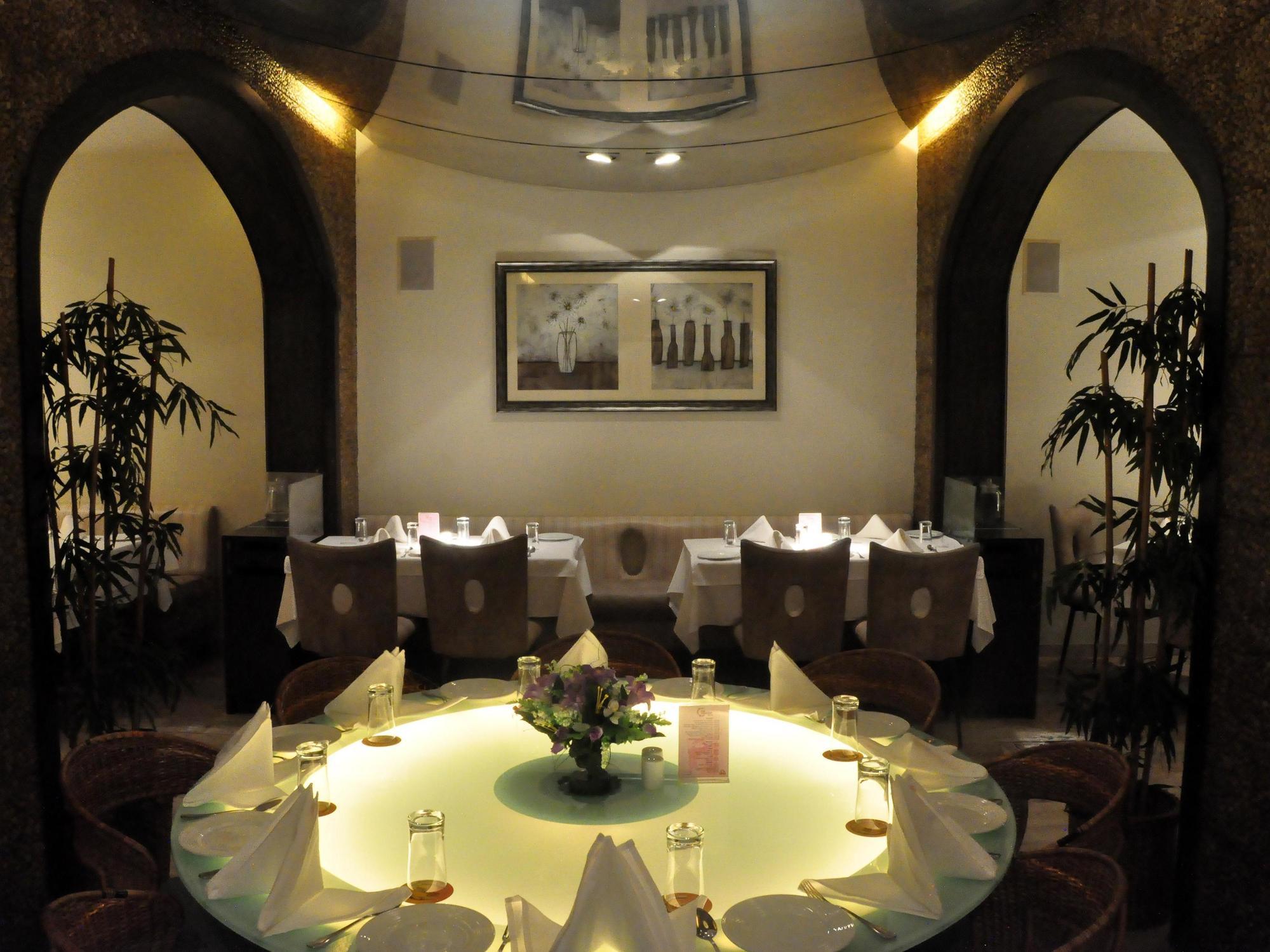 Abbott Hotel Navi Mumbai Buitenkant foto