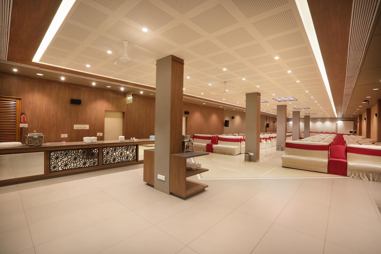 Abbott Hotel Navi Mumbai Buitenkant foto