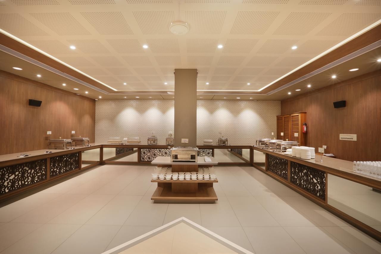 Abbott Hotel Navi Mumbai Buitenkant foto