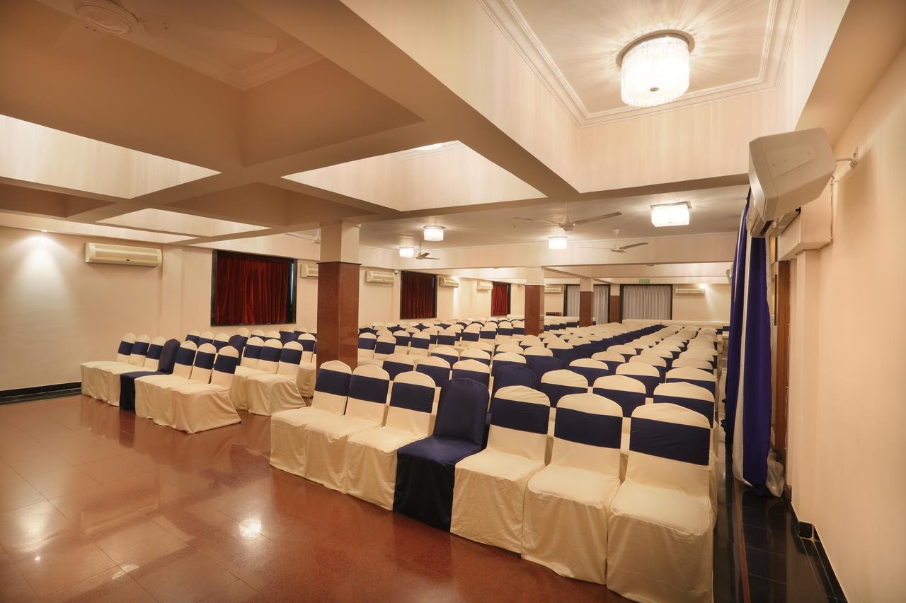 Abbott Hotel Navi Mumbai Buitenkant foto