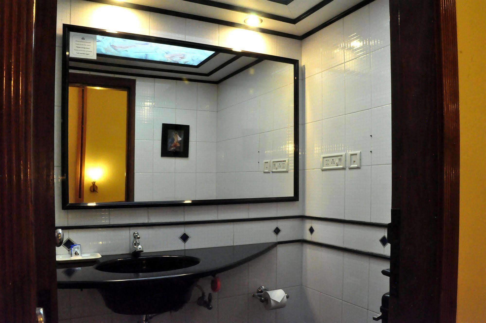 Abbott Hotel Navi Mumbai Buitenkant foto