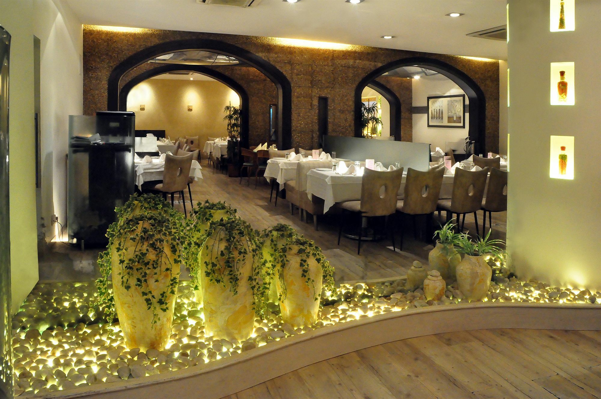 Abbott Hotel Navi Mumbai Buitenkant foto
