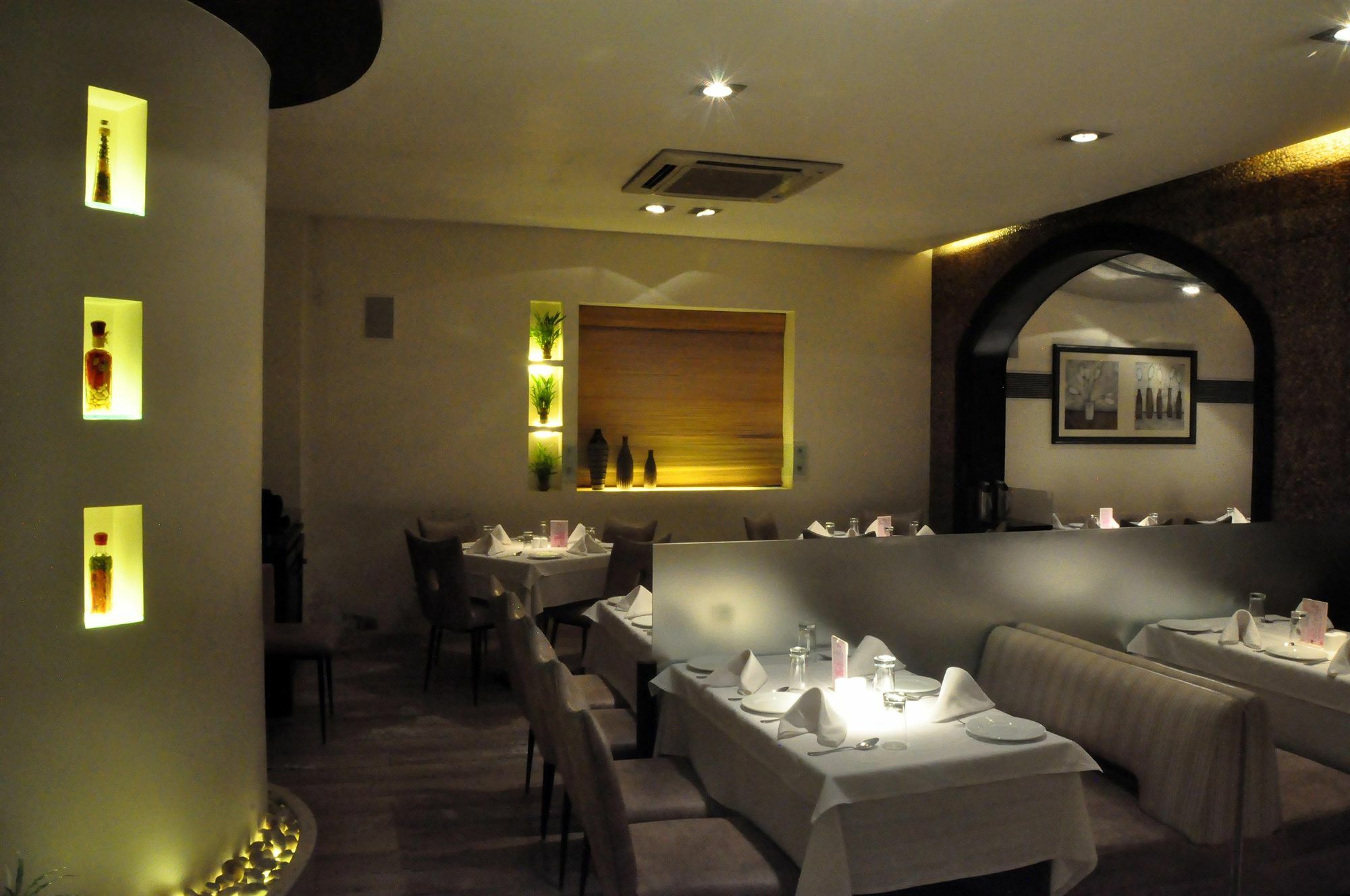 Abbott Hotel Navi Mumbai Buitenkant foto