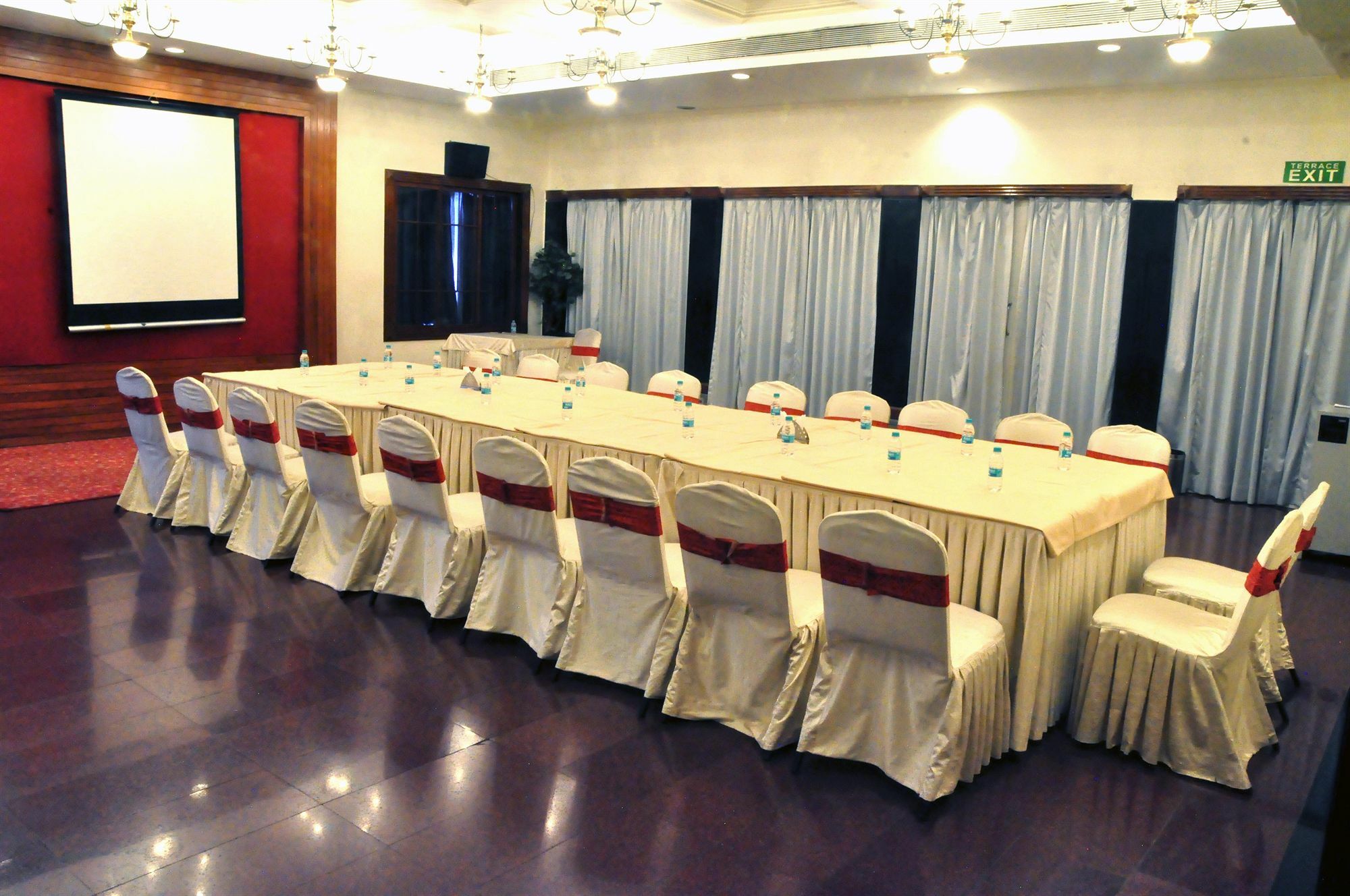 Abbott Hotel Navi Mumbai Buitenkant foto